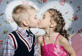 kids:kiftcc224ns= kissing